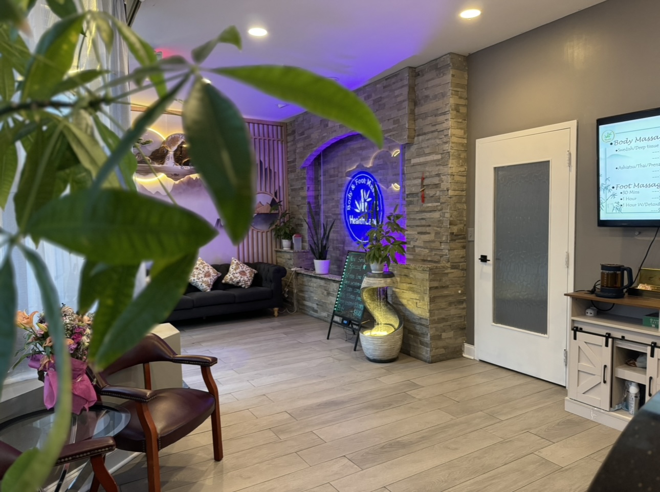 Health Land Massage gallery image