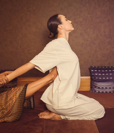 Thai massage treatment